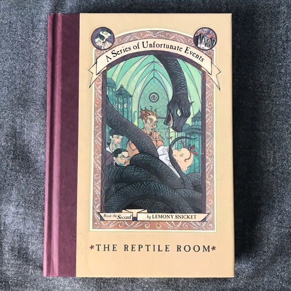 Bundle of 10 Lemony Snicket — A Series of Unfortunate Events Books - Picture 5 of 13